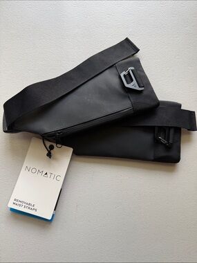 NOMATIC Black Travel Sling Pack - Removable Waist Straps
